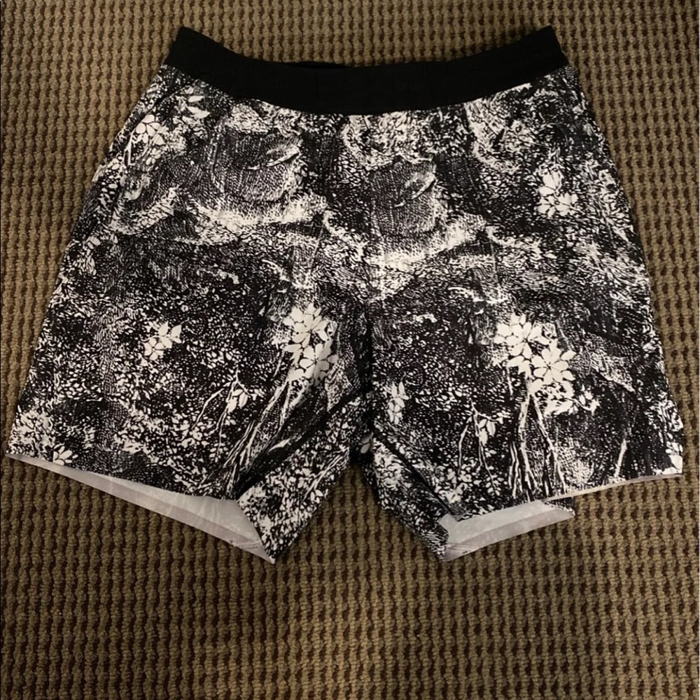 Men Lululemon Shorts